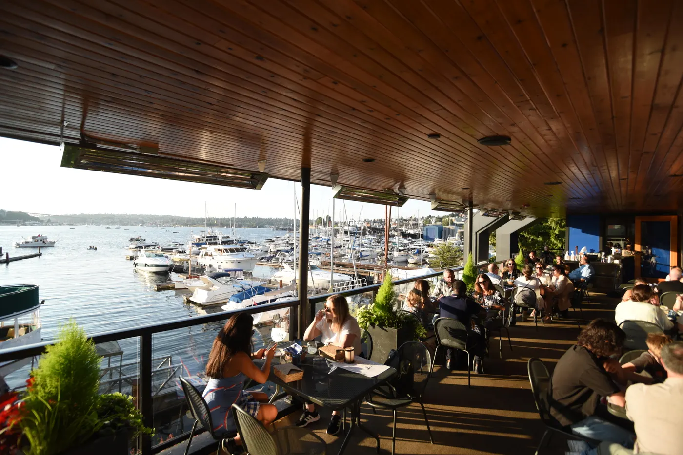 Duke's Seafood - photo 1